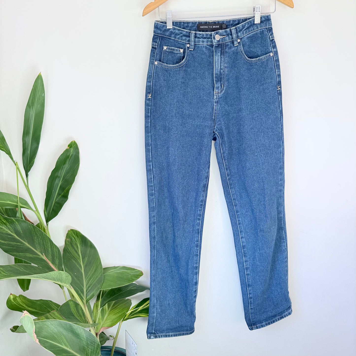 Among The Brave Blue Wash Jeans – Classic Denim Style, Size 8
