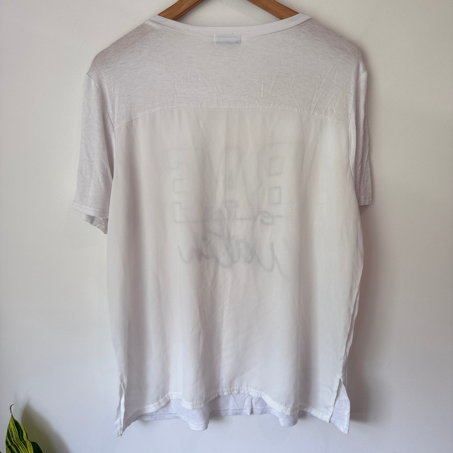 Valleygirl Size L White “BAE Watch” Graphic T-Shirt