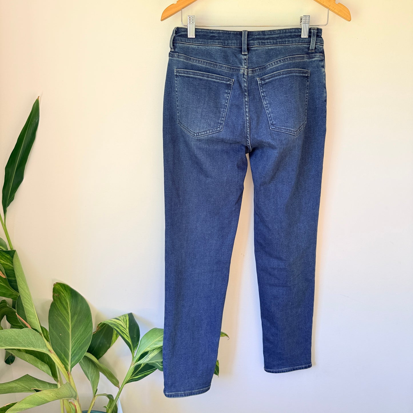 Uniqlo Heattech Jeans Size 25 / 63.5cm Straight-Leg Jeans