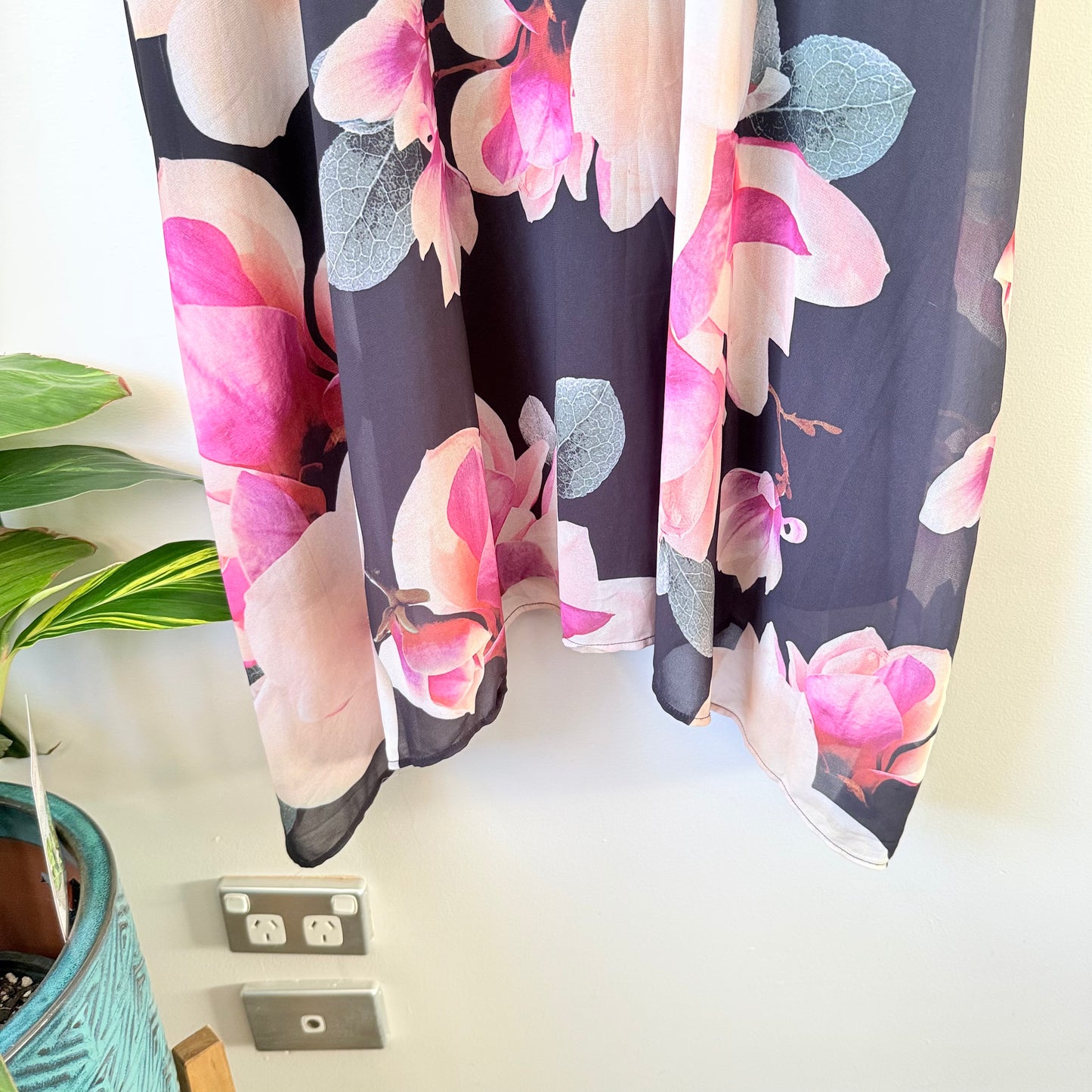 Capture Black Floral Sleeveless Dress – Asymmetrical Hem, Size 8