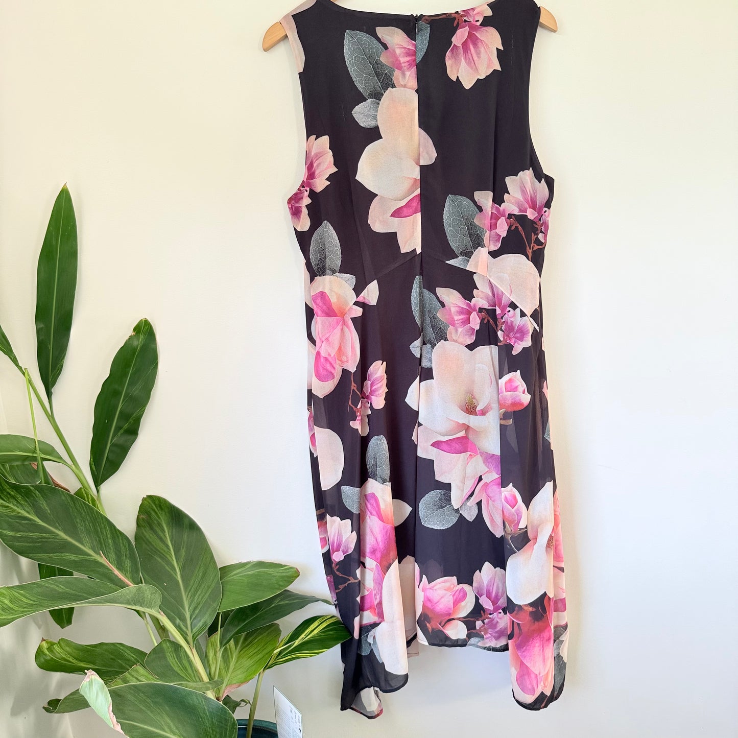 Capture Black Floral Sleeveless Dress – Asymmetrical Hem, Size 8