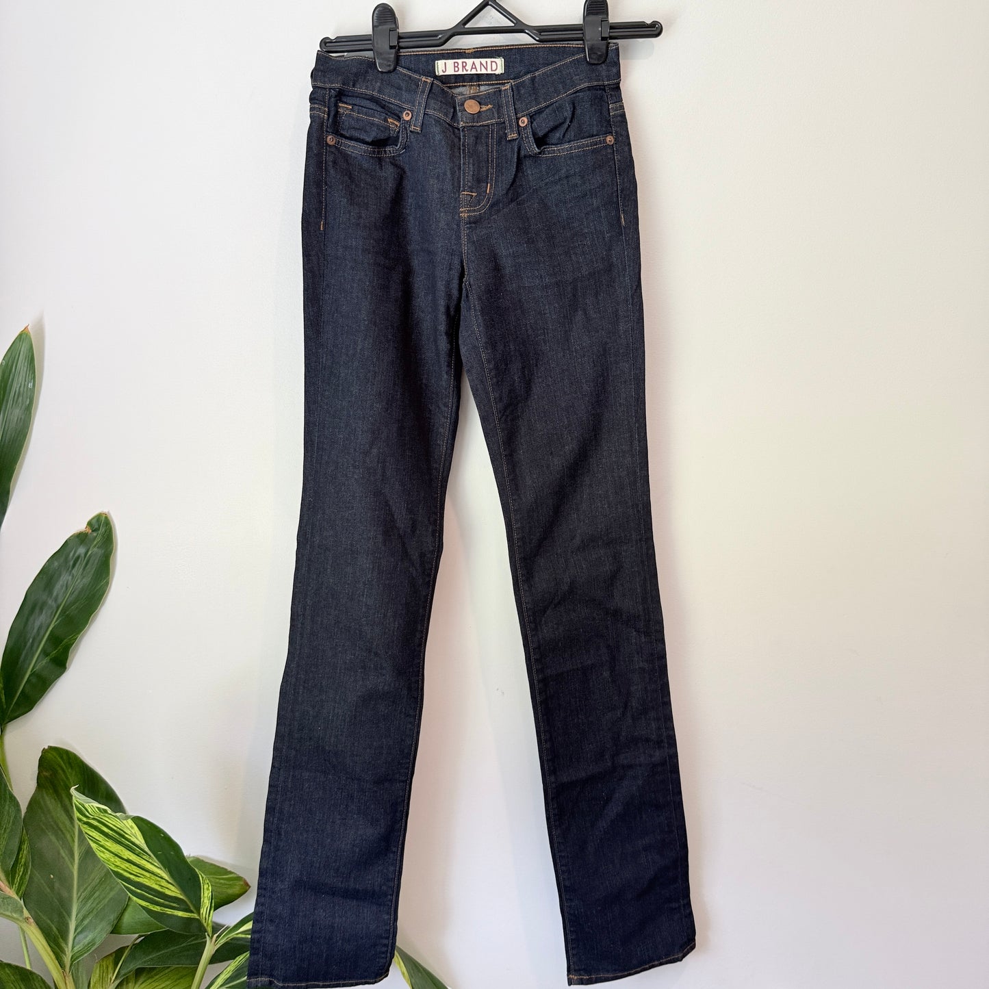 J Brand The Cigarette Leg Jeans Dark Wash Size 24