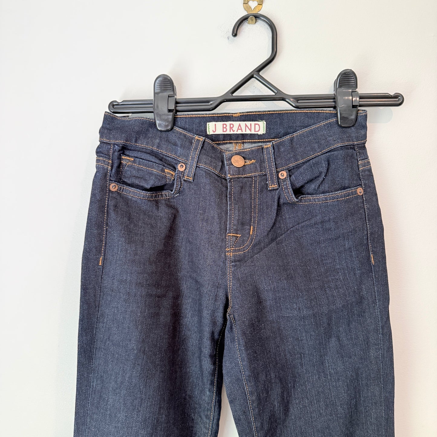 J Brand The Cigarette Leg Jeans Dark Wash Size 24