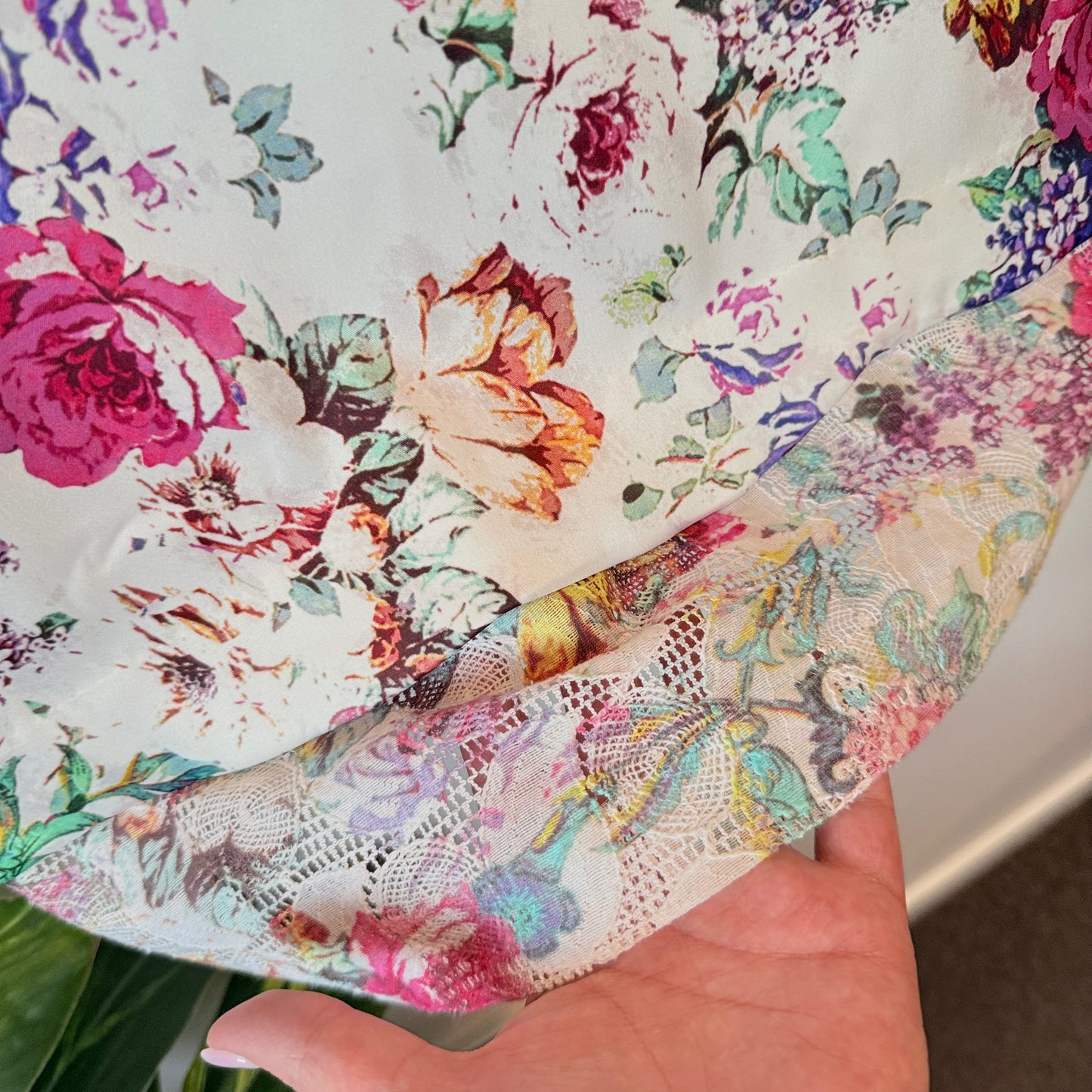 Ivy + Blu White Floral Pencil Dress – Short Sleeve, Size 16