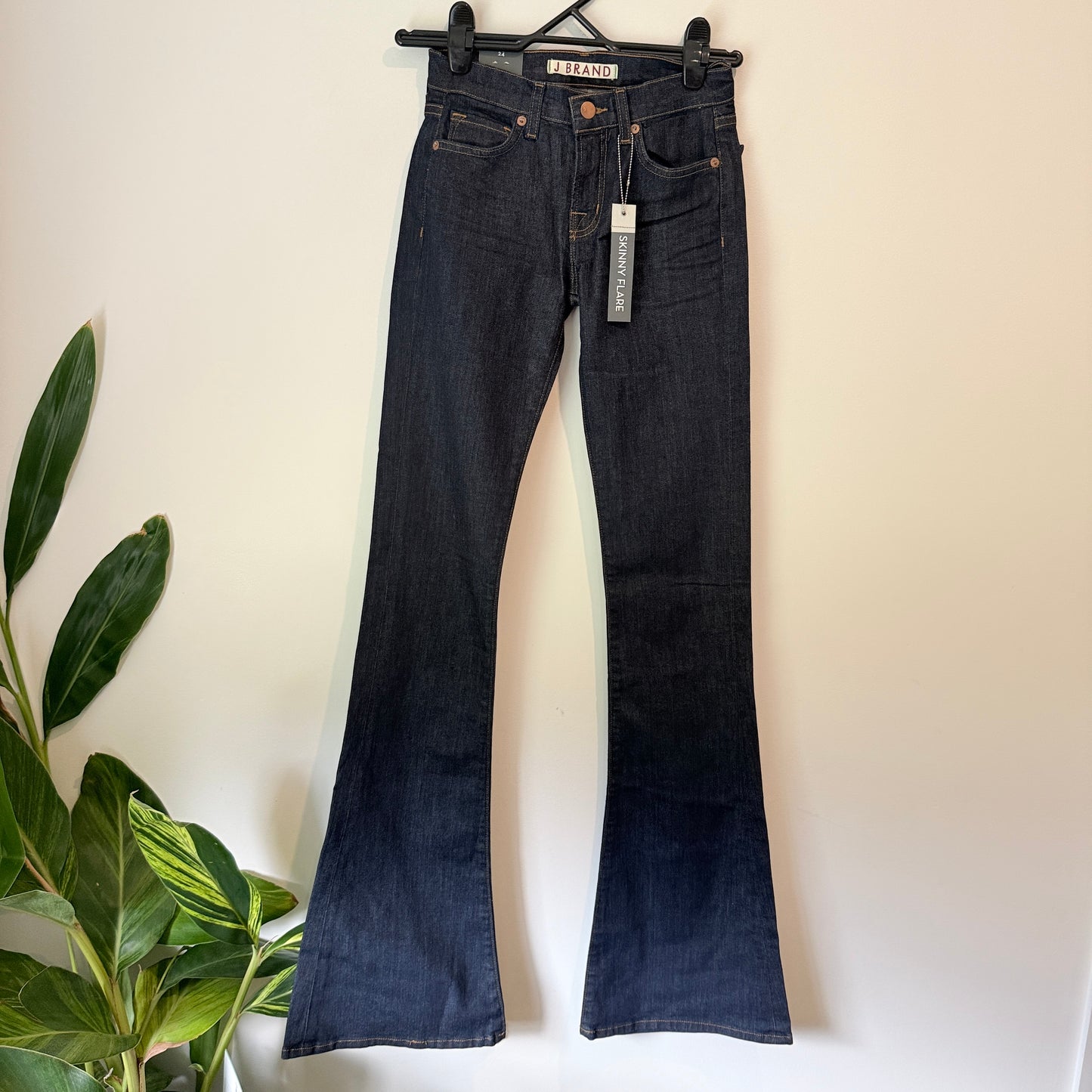 J Brand Martini Skinny Flare Jeans Size 24