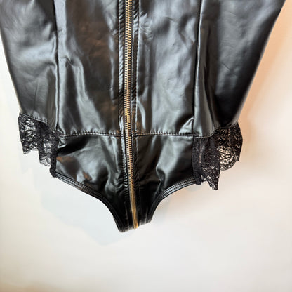 Naked Curve Lace & Faux Leather Zip Bodysuit – Black S