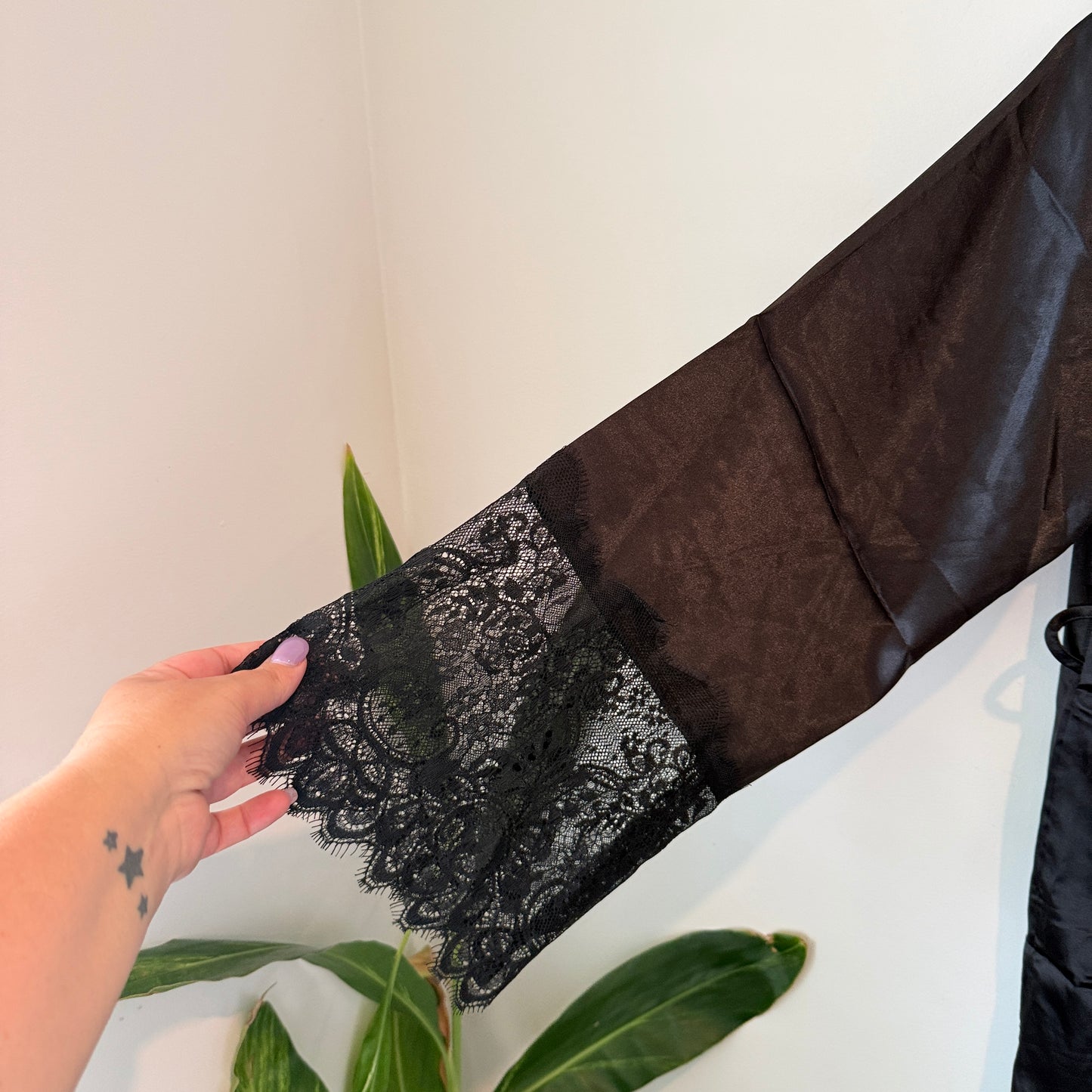 Naked Curve Black Lace Kimono Robe – M/L