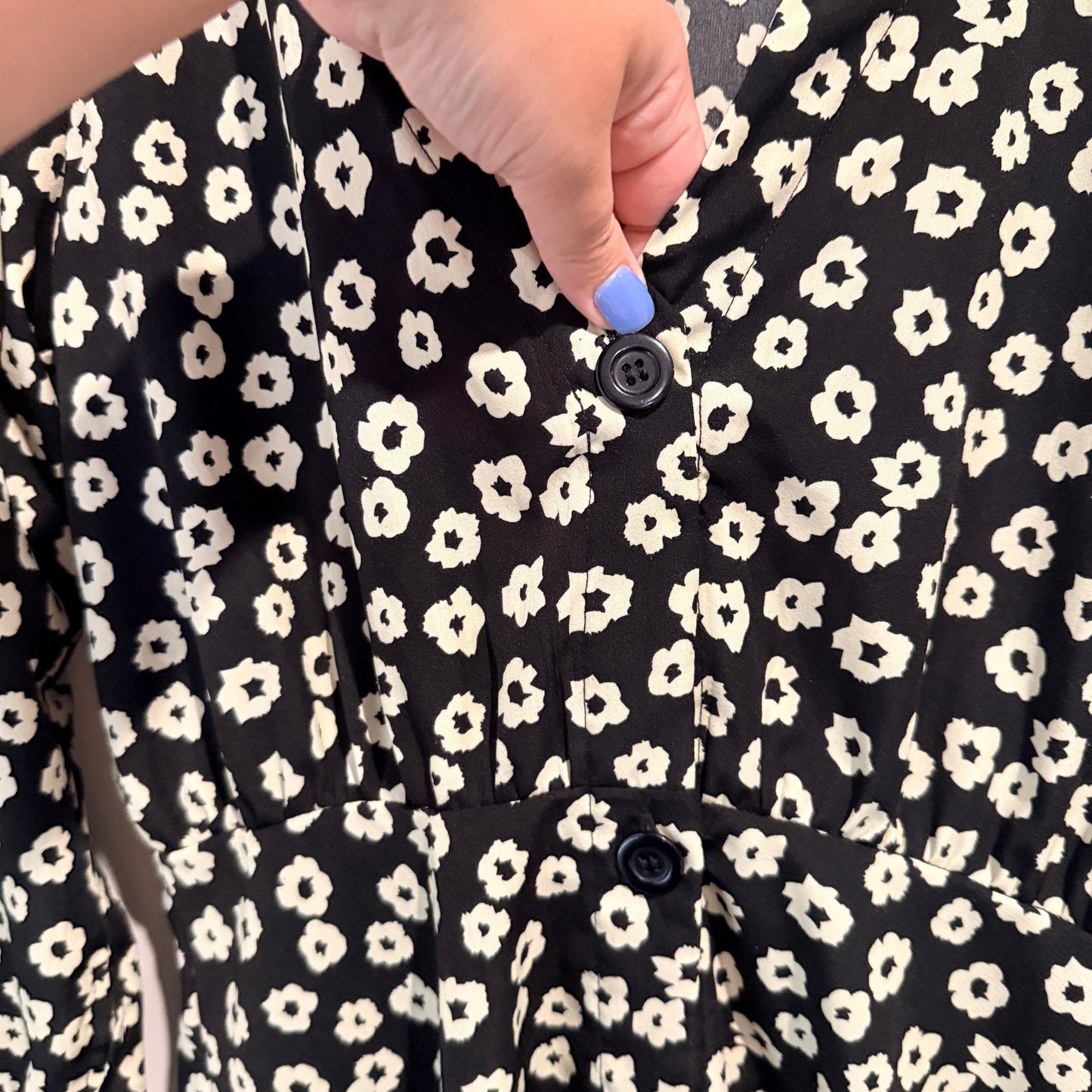 Evolution Size 10 – Floral Print Mini Tea Dress