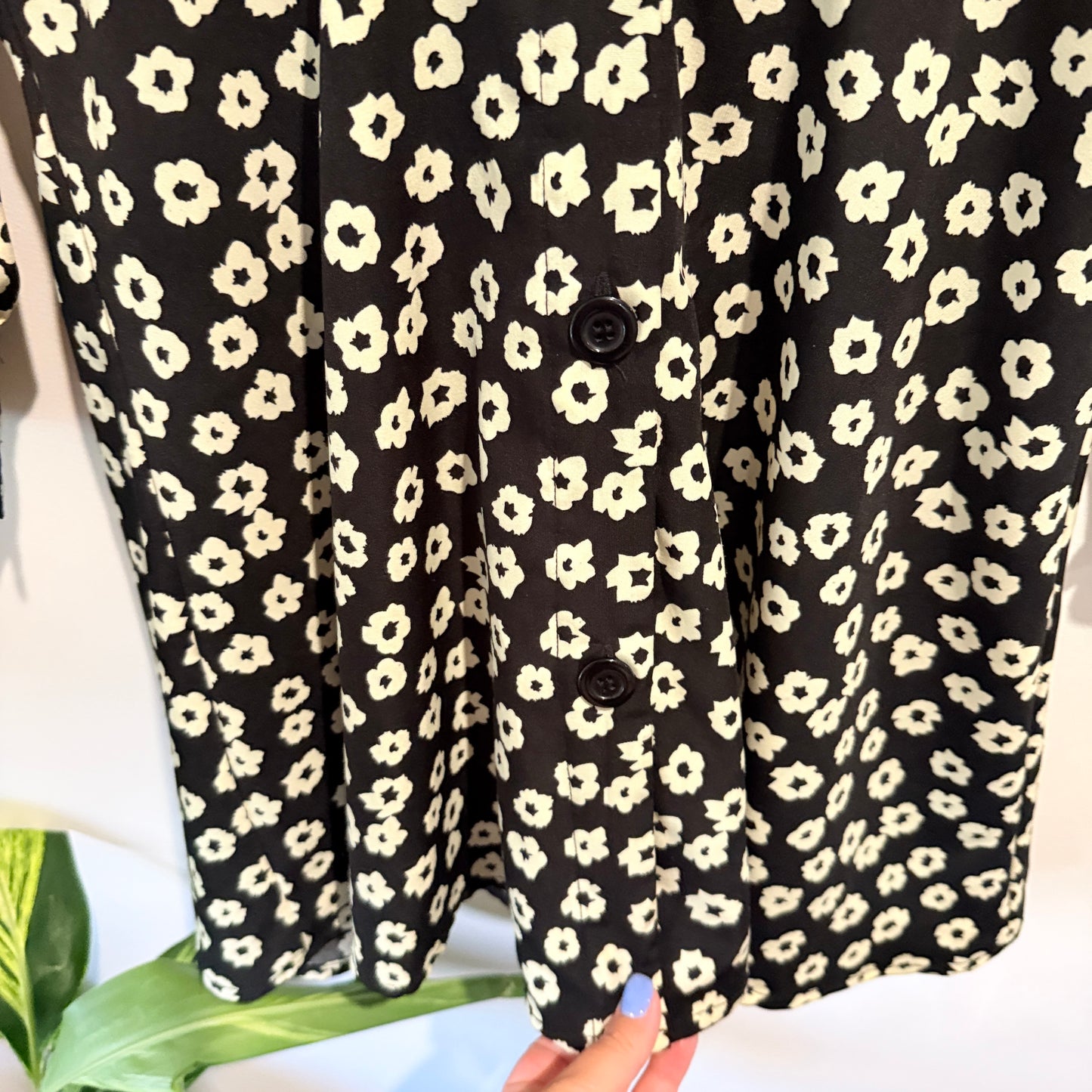 Evolution Size 10 – Floral Print Mini Tea Dress