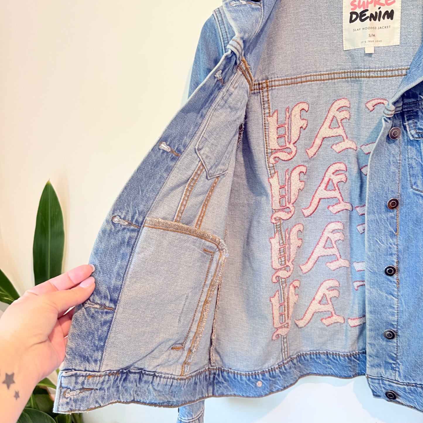 Supre SLAY Denim Light Blue Denim Jacket – S/M