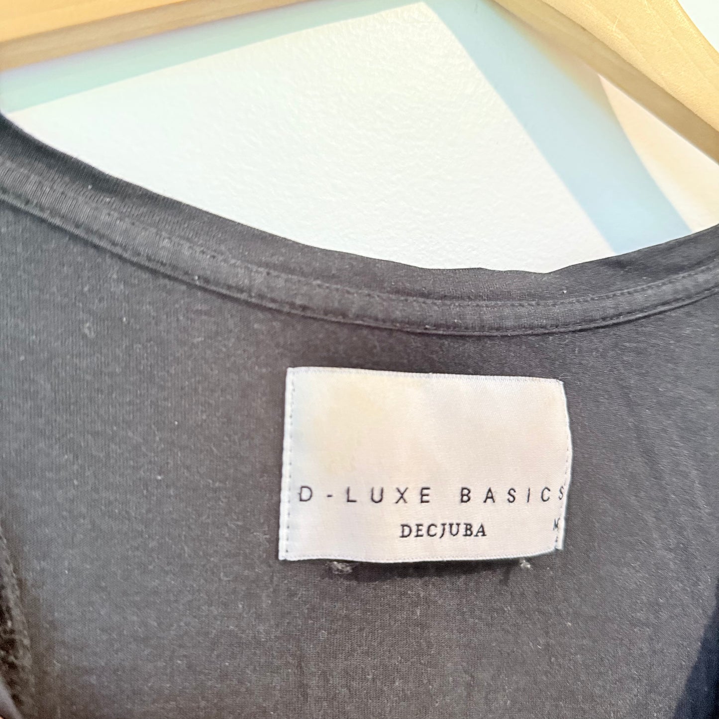 D.Luxe by Decjuba Black Sleeveless Top – Sporty Style, Size M