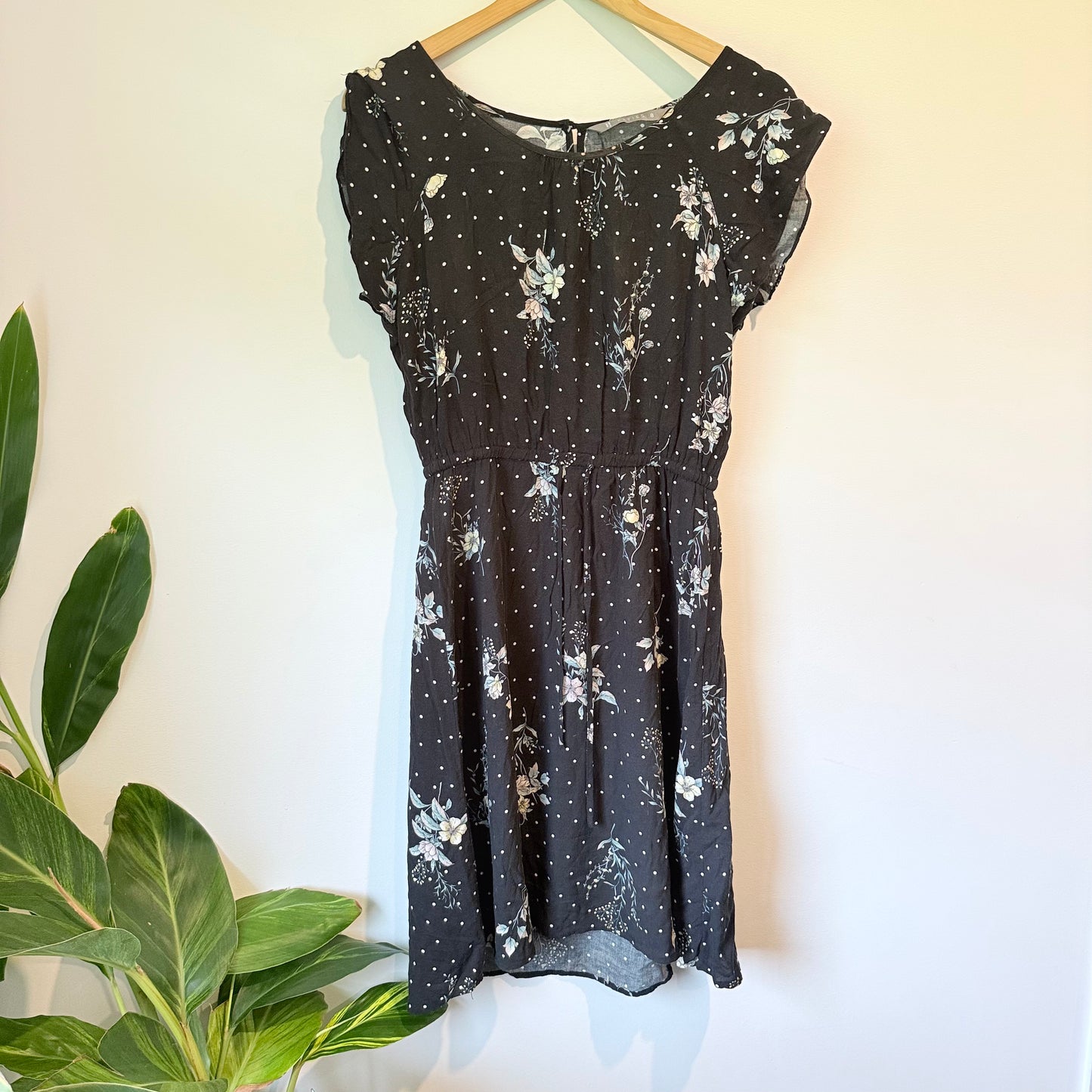 Katies Black Floral & Polka Dot Viscose Dress – Size 8