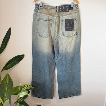 Insight Maxi Baggy Jeans – Size 10