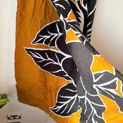 Tapa Print Pareu / Sarong – Brown & Black