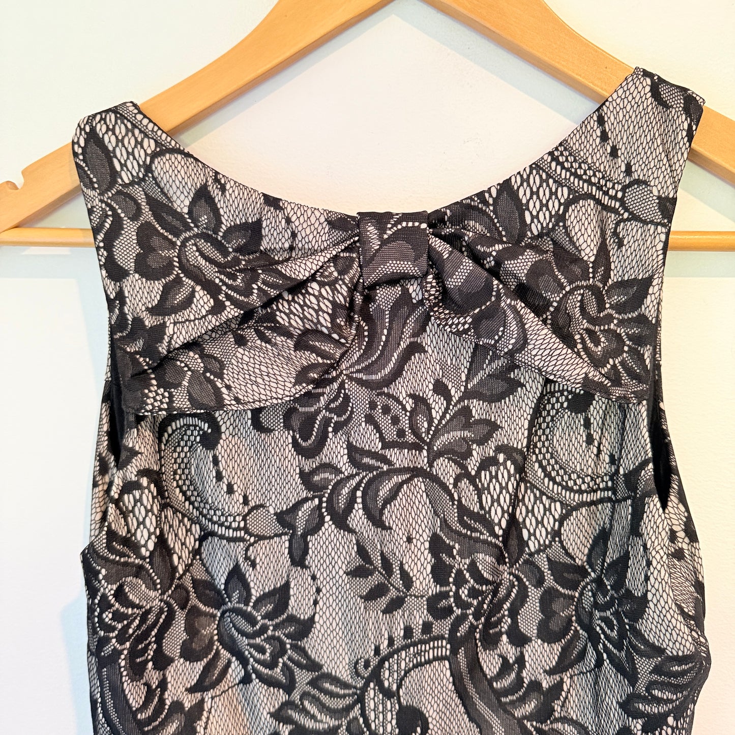 Paper Scissors Size 10 Lace Dress