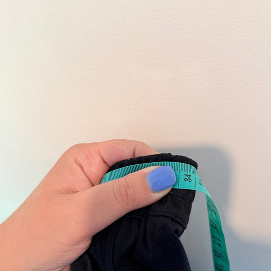 Under Armour Size: Waist 68cm Women's Shorts