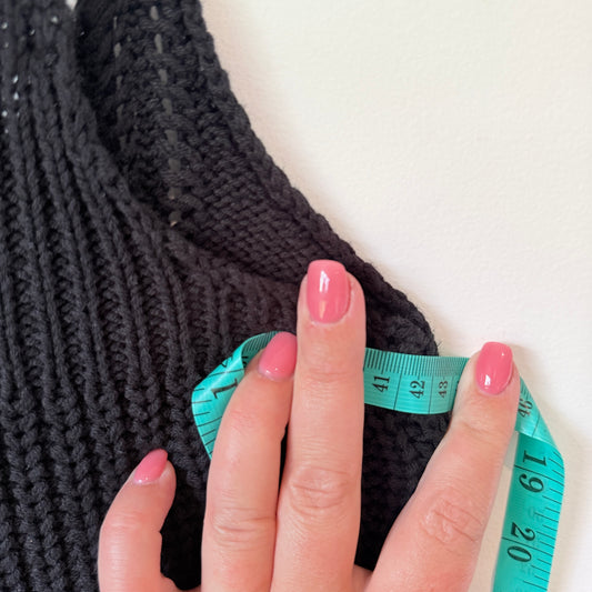 Unknown Brand U/Arm to U/Arm 42cm Black Ribbed-Knit Tank Top