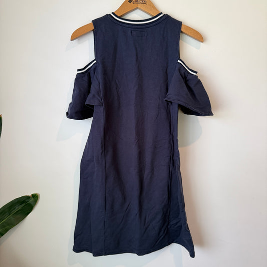 izzue Size M Cold-Shoulder Dress