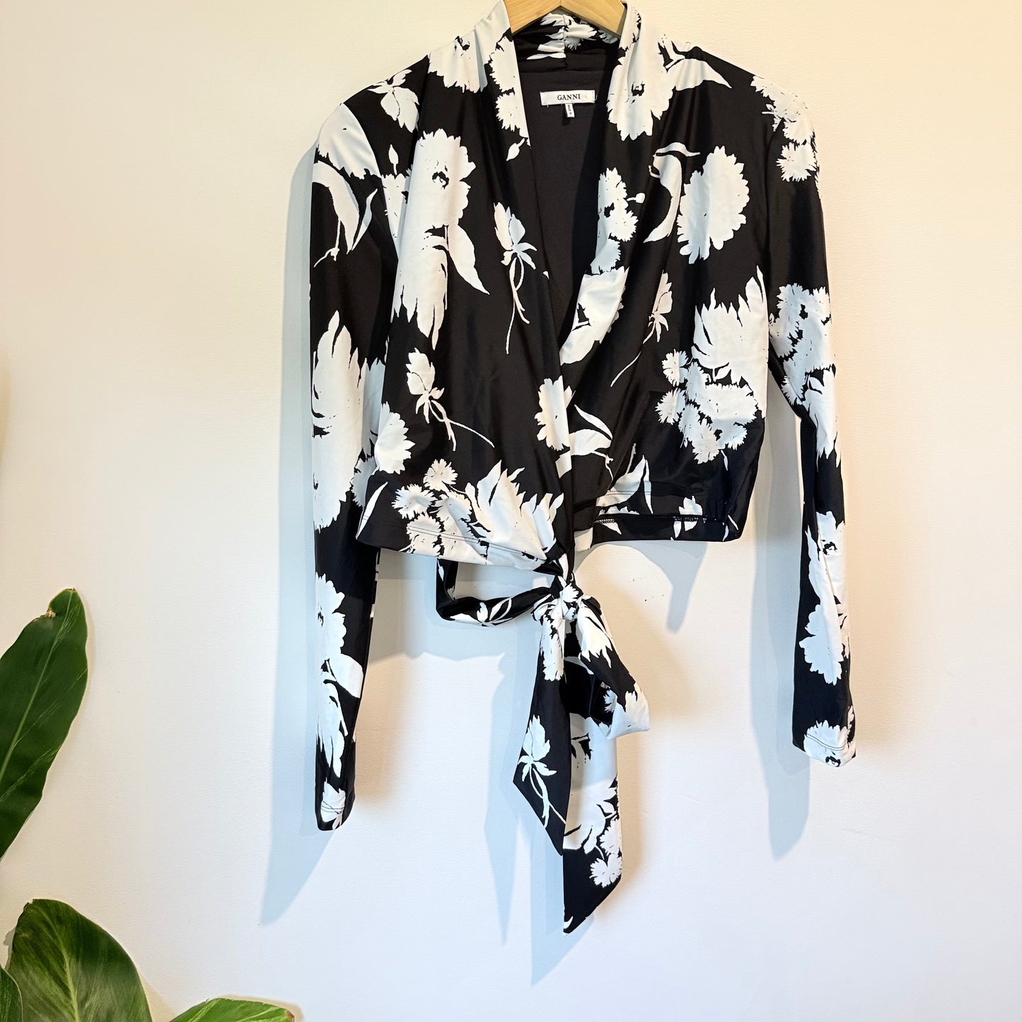 Ganni Size 36 Wrap Top