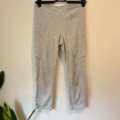 Lululemon Size 6 Light Gray 3/4 Leggings