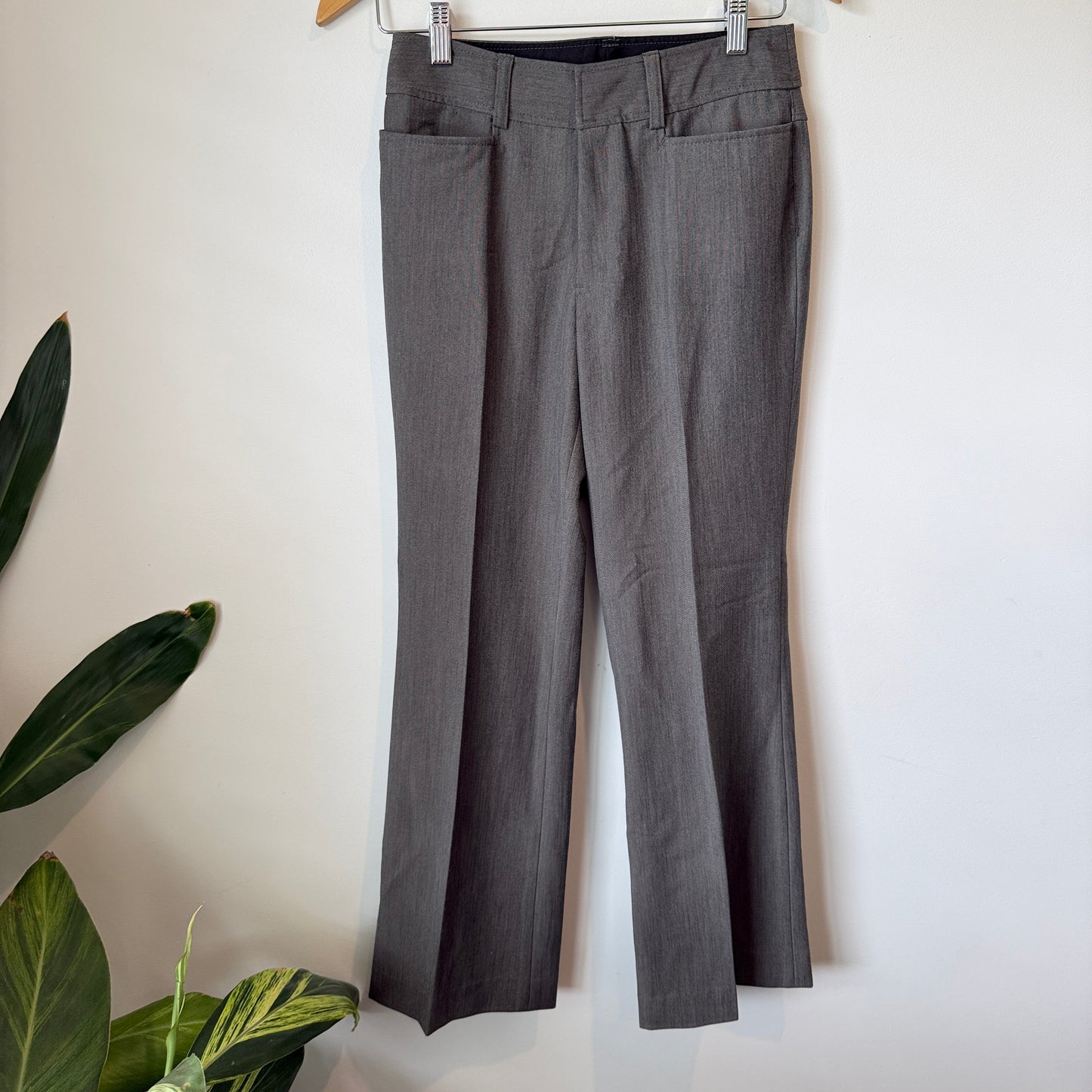 Brand Unknown Waist 68cm Straight-Leg Dress Pants – New Condition