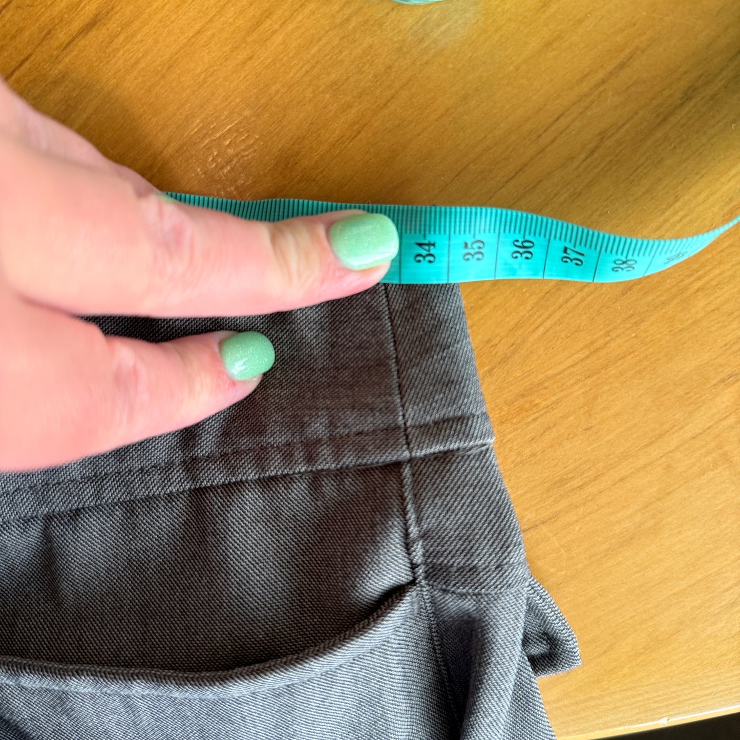 Brand Unknown Waist 68cm Straight-Leg Dress Pants – New Condition