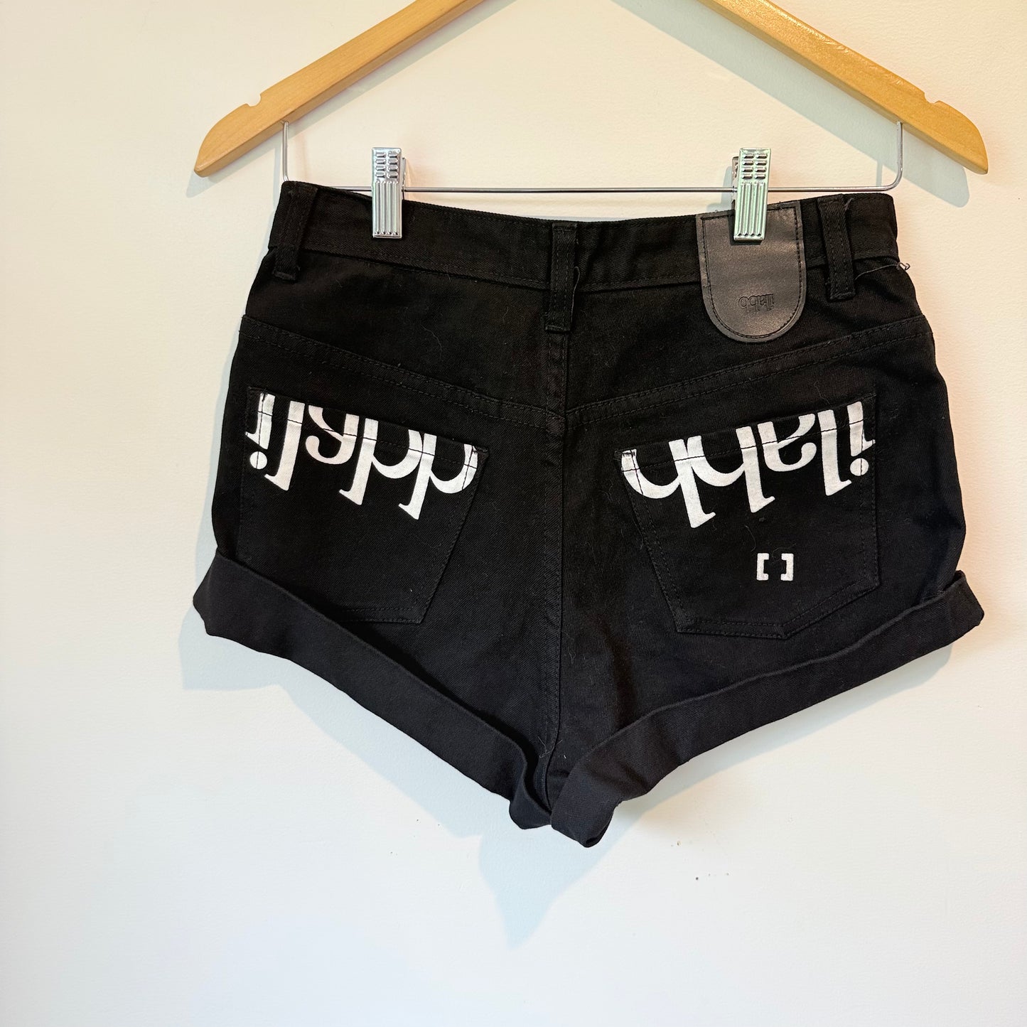 ilabb Size 8 Black Denim Shorts