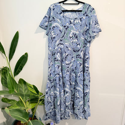 Capture Size 16 Short-Sleeve Midi Dress
