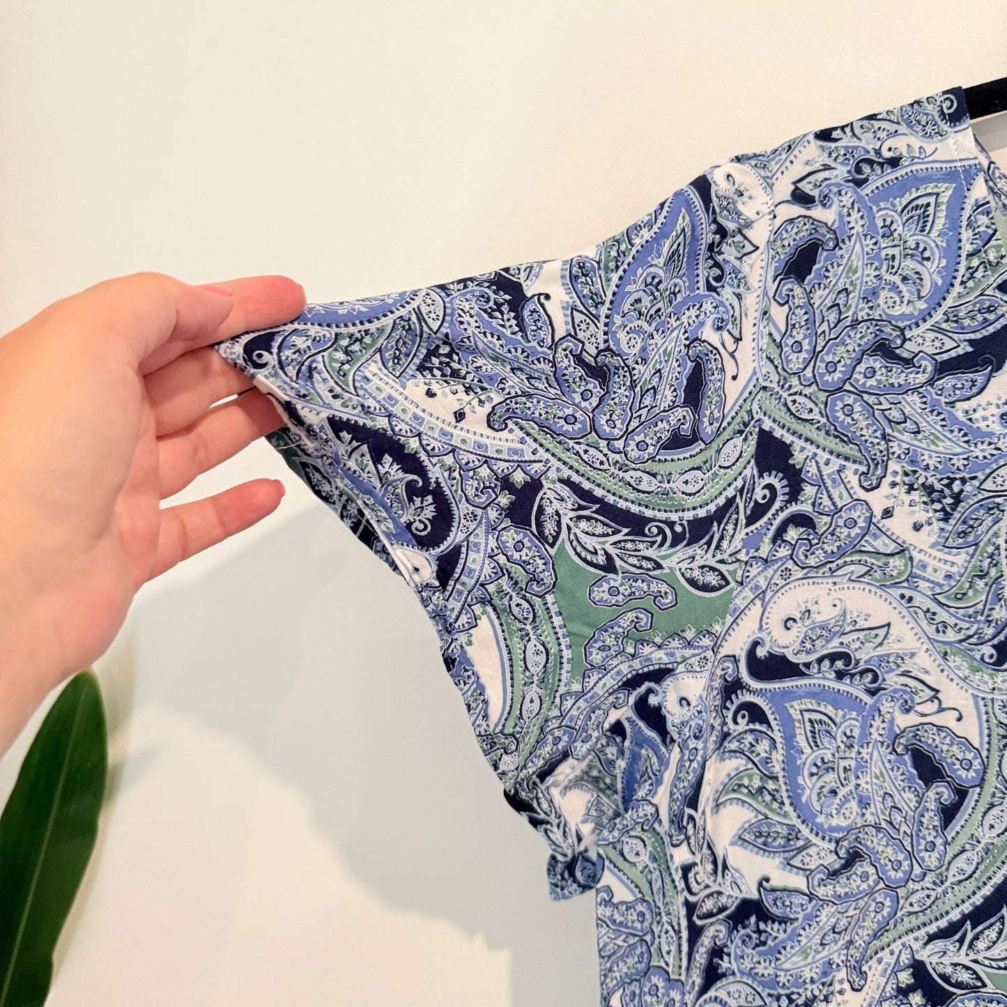 Capture Size 16 Short-Sleeve Midi Dress