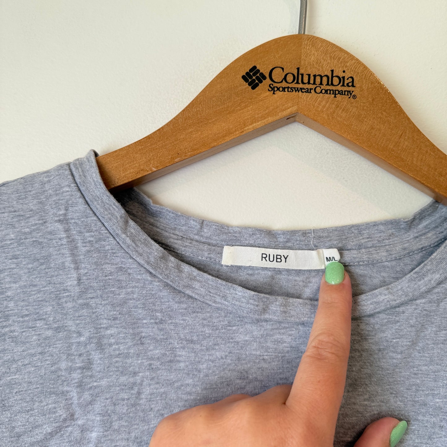 Ruby Size M/L Libra Print Grey T-Shirt