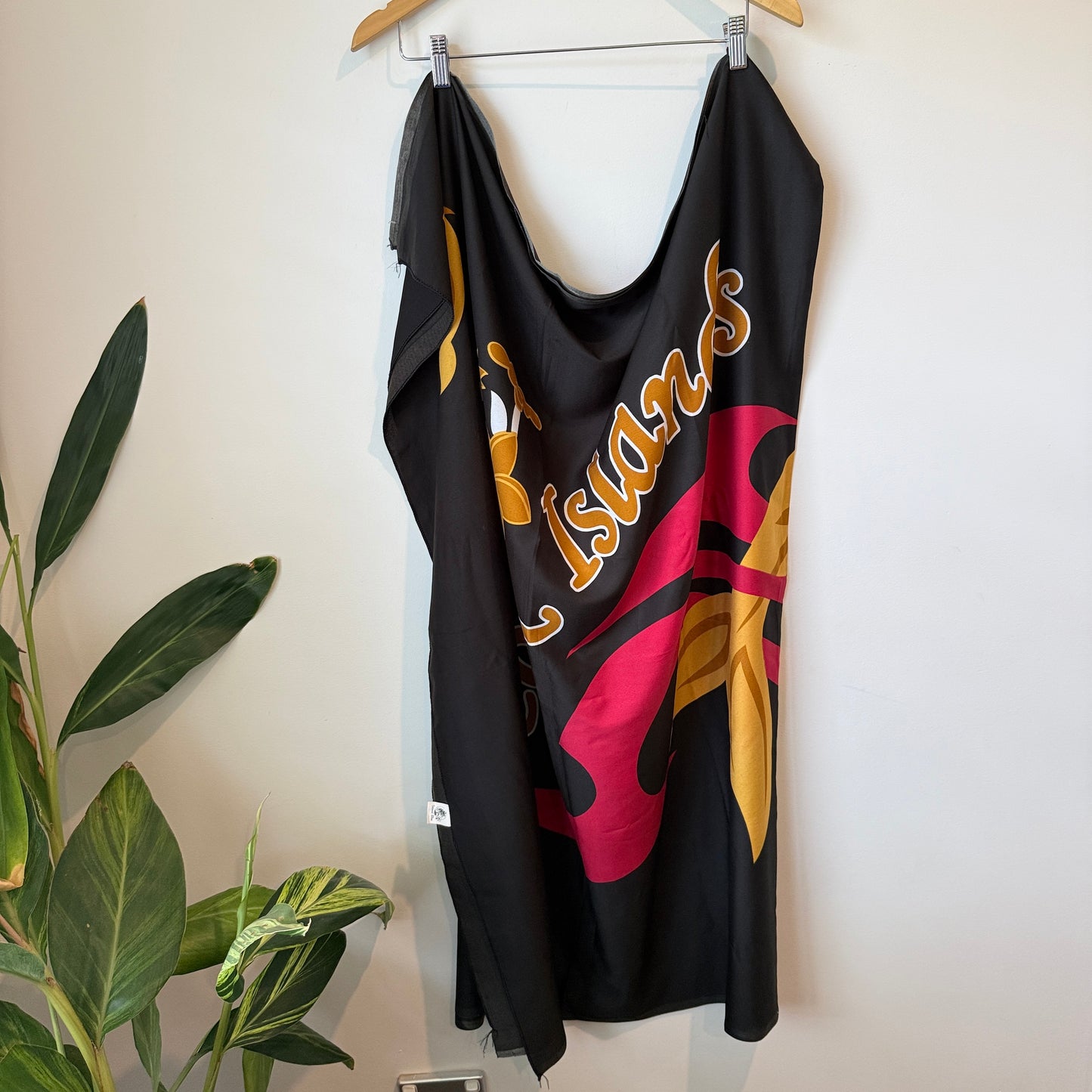 Cook Island Black Sarong