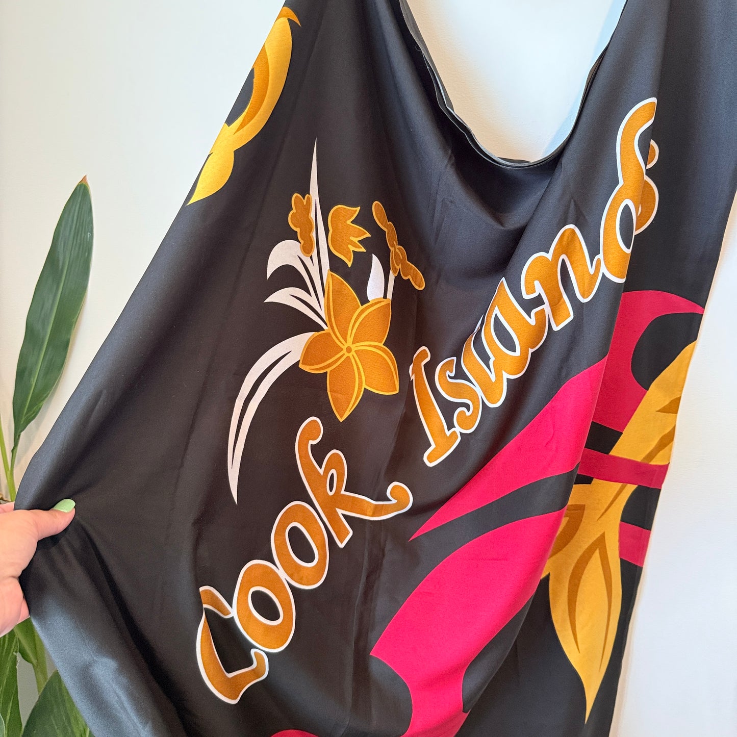 Cook Island Black Sarong