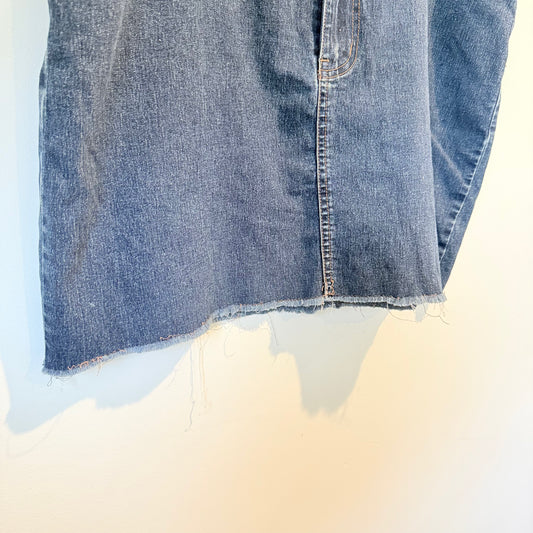 Qmark Size L 100% Cotton Frayed Hem Denim Skirt