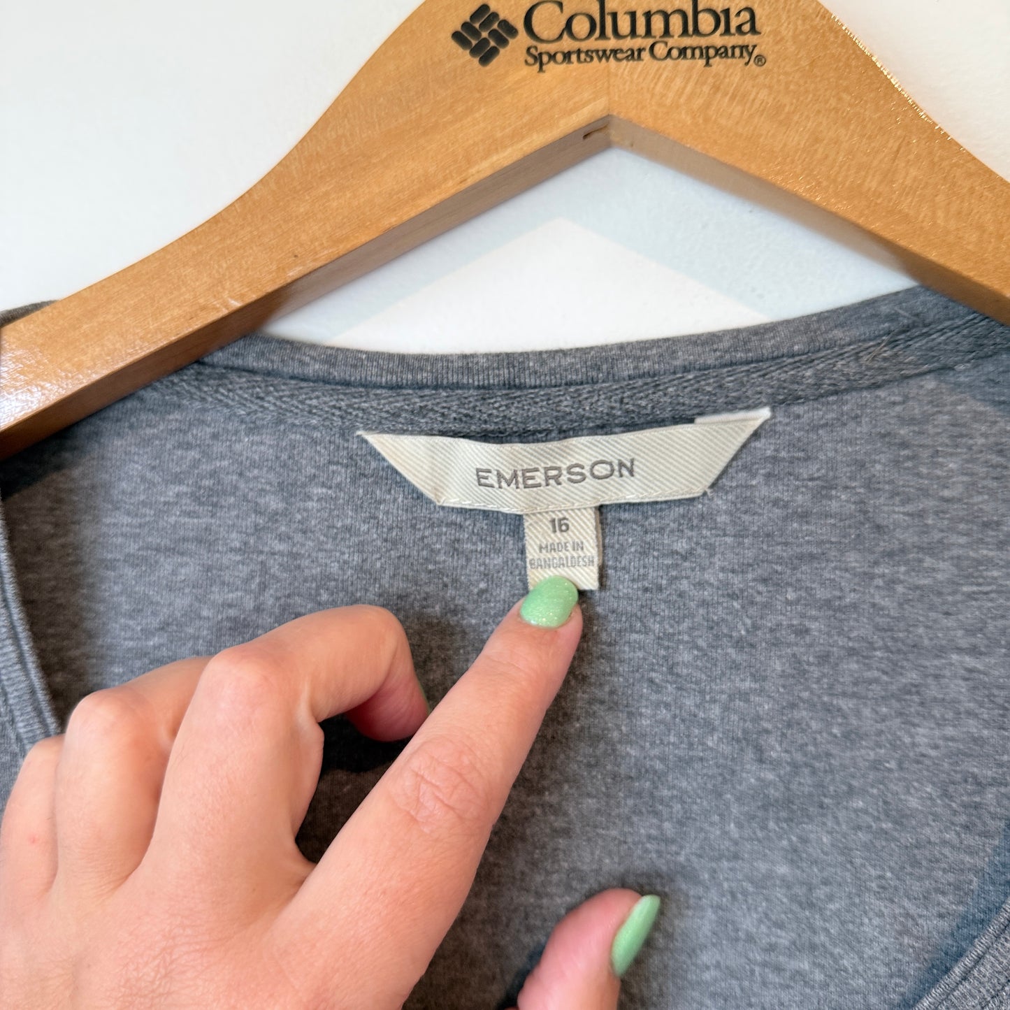 Emerson Size 16 Sleeve Scoop Neck Top