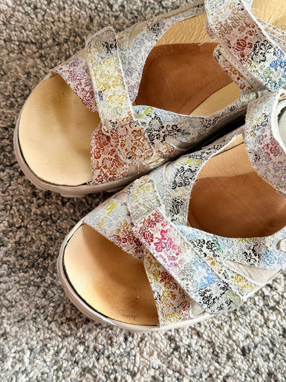Waldläufer Dynamic Floral Sandals – US 9 / EU 40