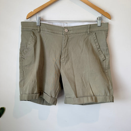 Rockmans Size 16 Twill Chino Shorts