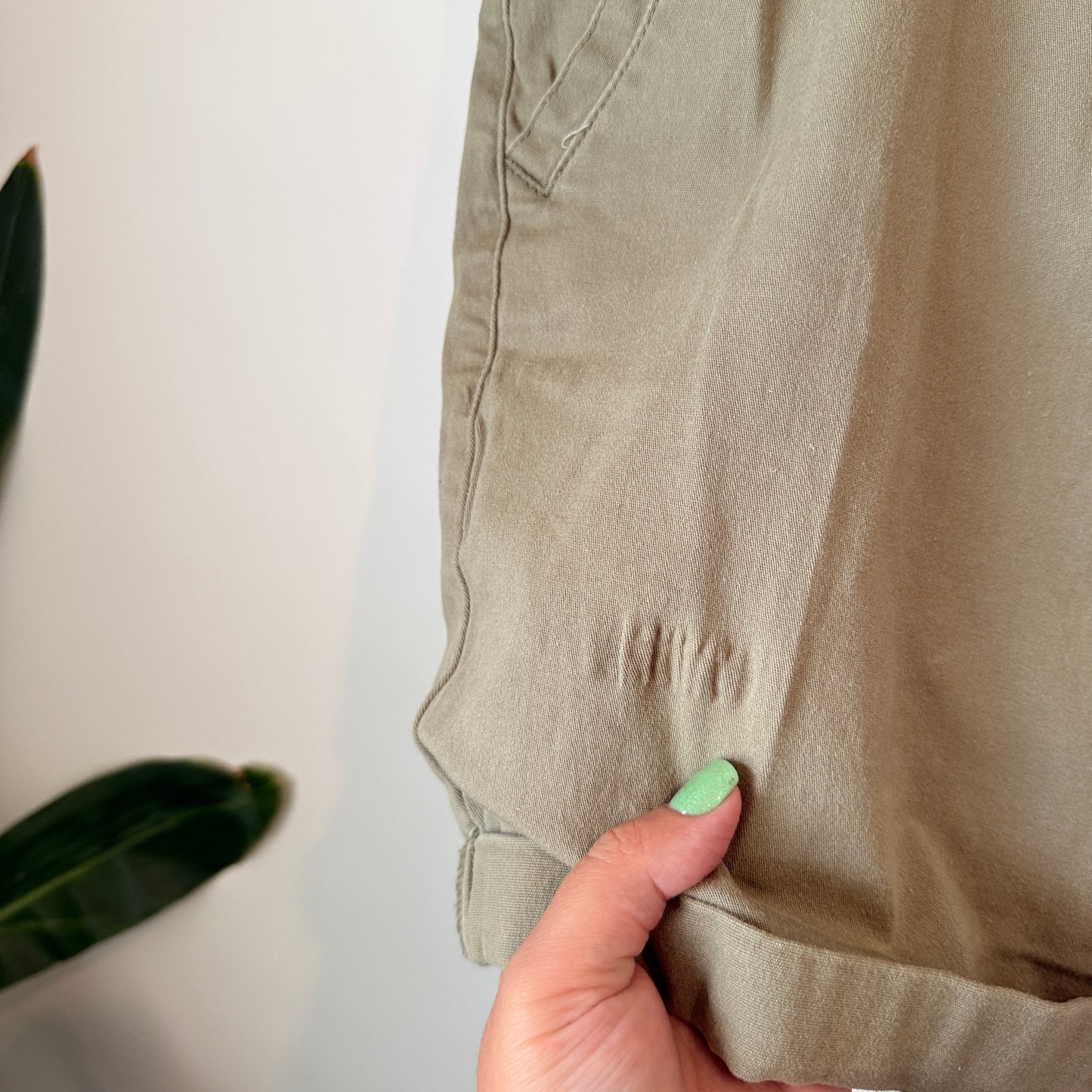 Rockmans Size 16 Twill Chino Shorts