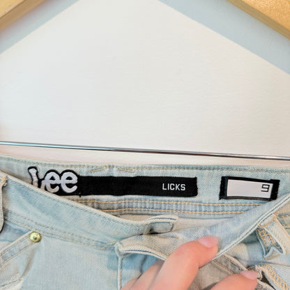 Lee Size 9 Light Wash Distressed Denim Shorts