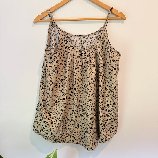 Brand Unknown Size XL Spaghetti Strap Tank Top