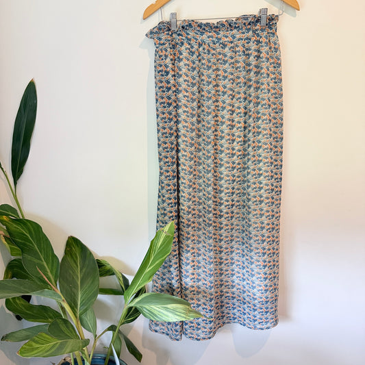 Paper Scissors Size 10 Pleated Floral Skirt