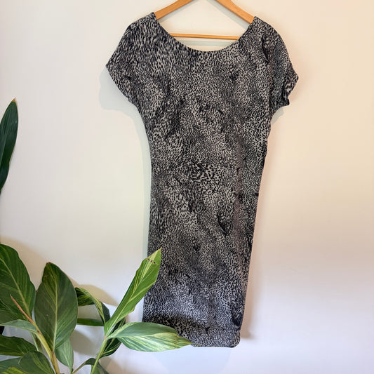 MaxMara Size 44 (U/Arm to U/Arm 43cm) Viscose Dress