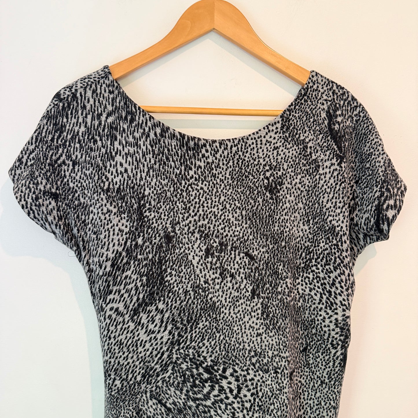 MaxMara Size 44 (U/Arm to U/Arm 43cm) Viscose Dress
