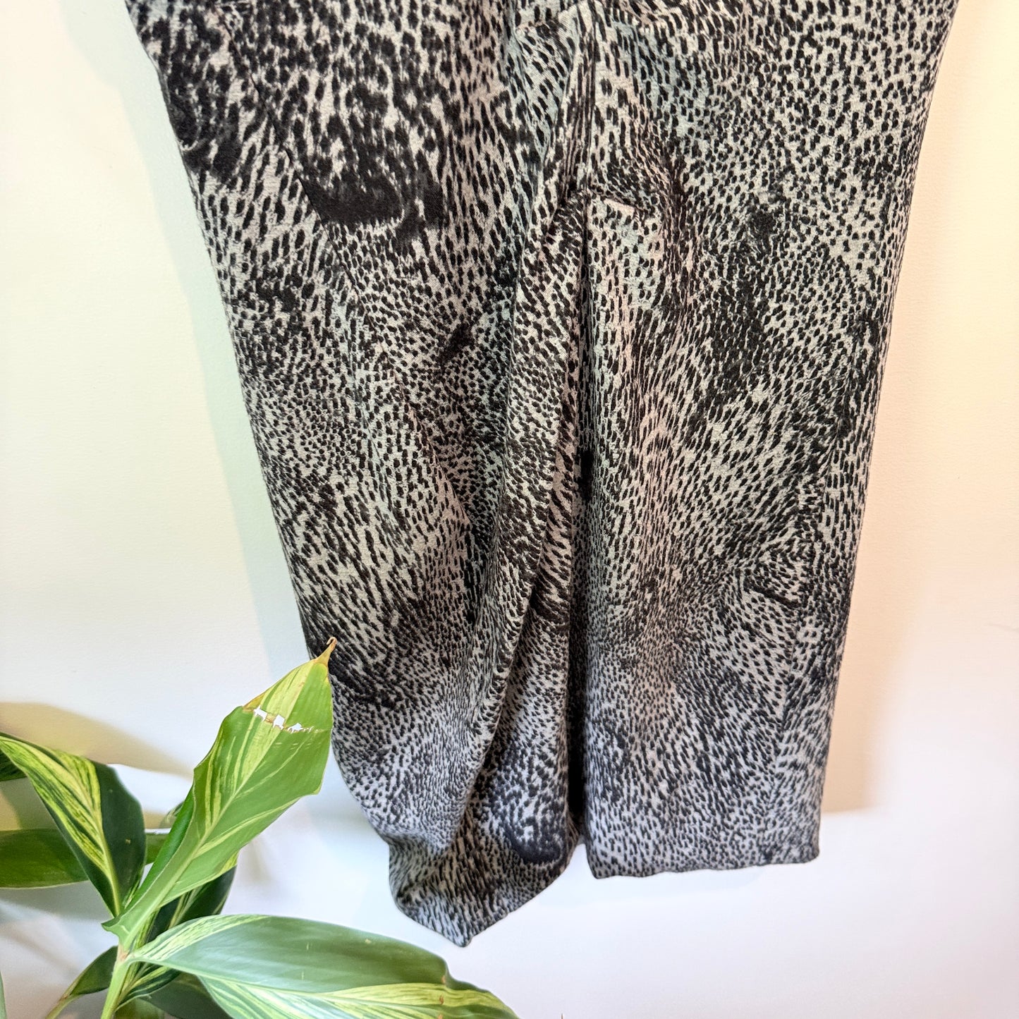 MaxMara Size 44 (U/Arm to U/Arm 43cm) Viscose Dress