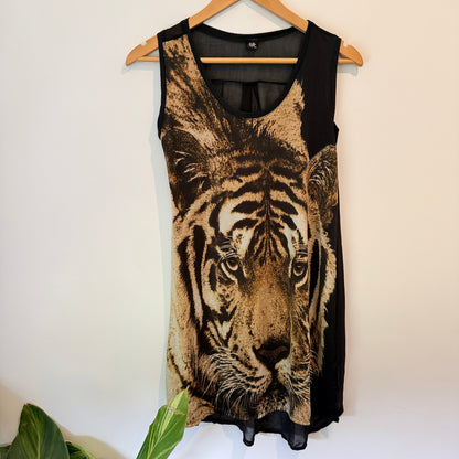 Brand Unknown Size U/Arm to U/Arm 44cm Tiger Print Long Tunic