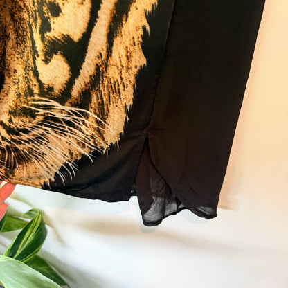 Brand Unknown Size U/Arm to U/Arm 44cm Tiger Print Long Tunic