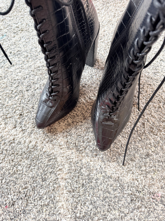 Therapy Black Croc Embossed Heeled Ankle Boots Size 5 Lace Up Zip