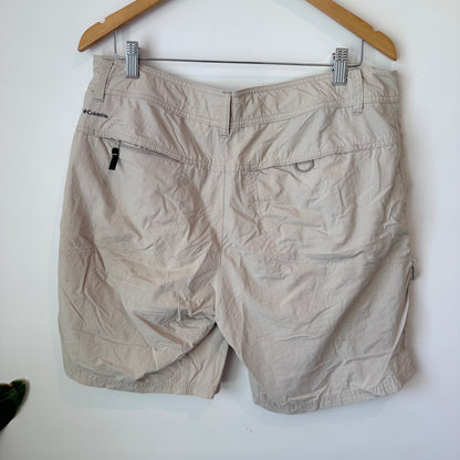 Columbia Size 16 Ridge Cargo Shorts