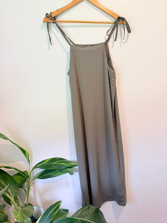 GLASSONS Khaki Tie Strap Midi Dress Size M