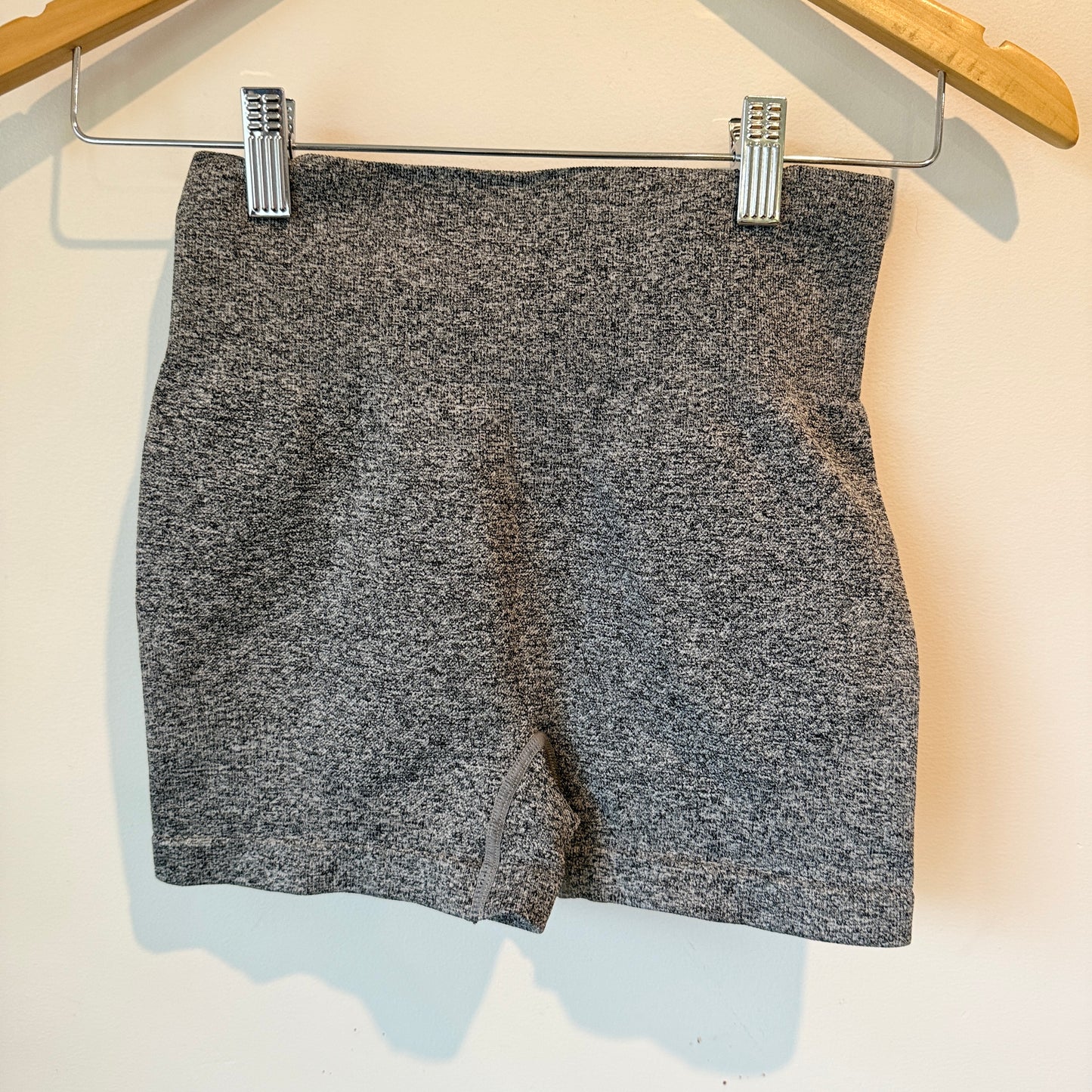 Bonita Waist 58cm Grey High-Waisted Seamless Shorts