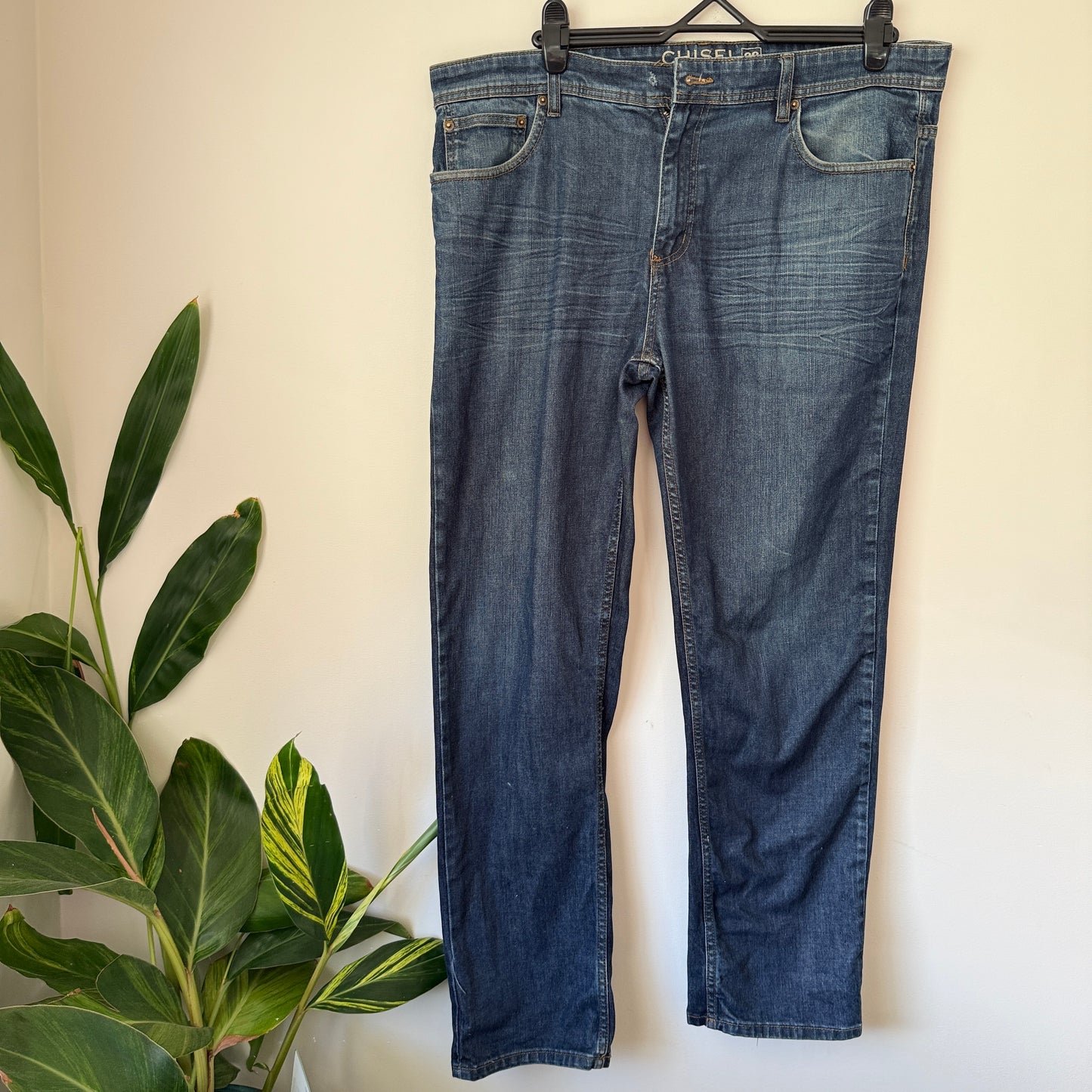 Chisel Size 38 Dark Blue Faded Effect Men’s Denim Jeans (missing button)